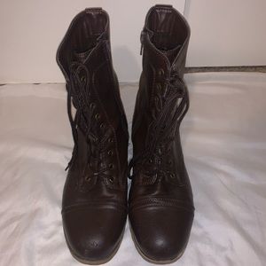 *8.5* Lace Up/Zip Up Boots